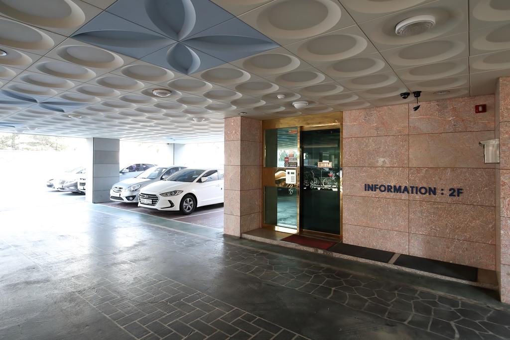 Sb House Hotel Suwon Bagian luar foto